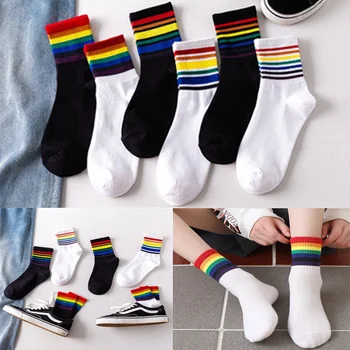 2022 Новые Модные хлопчатобумажные носки в радужную полоску, Рождественский подарок, классические теплые повседневные носки Tide, забавные, милые, популярные Корейские носки для женщин
