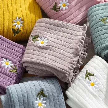 Новые осенние женские носки 2023 года с цветочной вышивкой, Японские милые носки Kawaii, Корейский стиль, однотонные носки Harajuku Vintage Crew Socks
