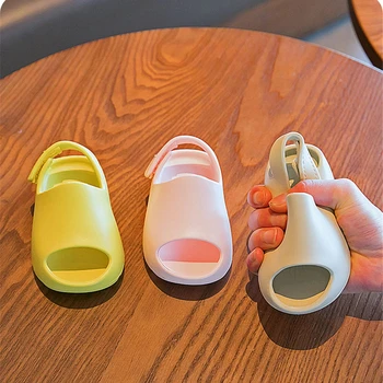 Детские домашние тапочки, нескользящая однотонная летняя домашняя обувь для мальчиков и девочек, светло-розовые пляжные сандалии 3