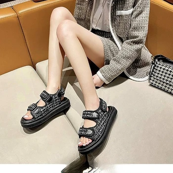Женские модные сандалии 2023, летние новые повседневные римские дизайнерские туфли с вышивкой на плоской подошве, сандалии на платформе 5